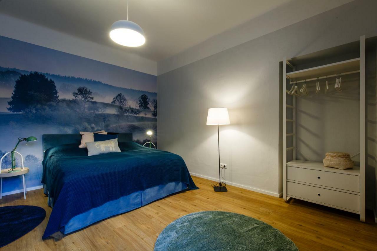 Blue Flat By Grazrentals Best Location & Free Parking Bagian luar foto