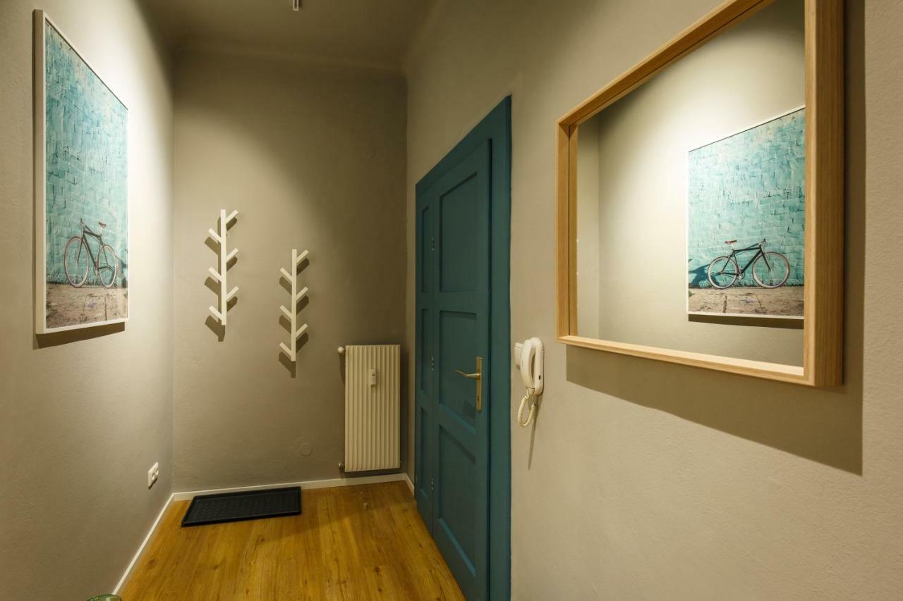 Blue Flat By Grazrentals Best Location & Free Parking Bagian luar foto